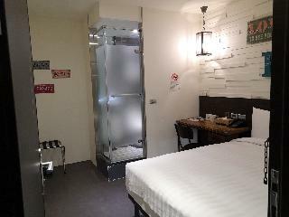 Re-change Hotel
