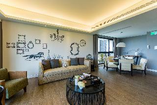J Palace Residence