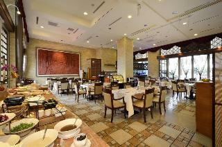 Regalees Hotel