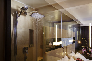 Hotel 11 Mirrors
