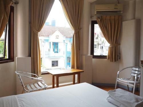 Hostal Relax Guesthouse