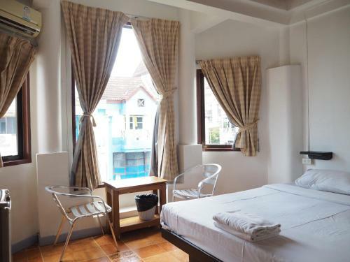 Hostal Relax Guesthouse