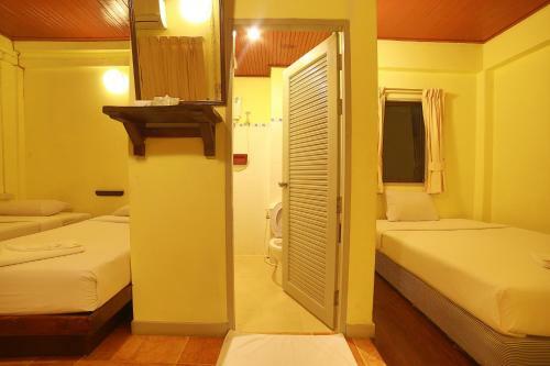 Hostal Relax Guesthouse
