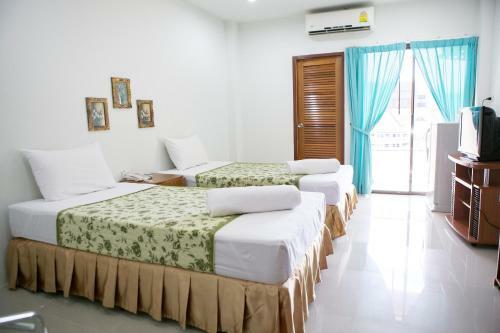 Hostal G&b Guesthouse