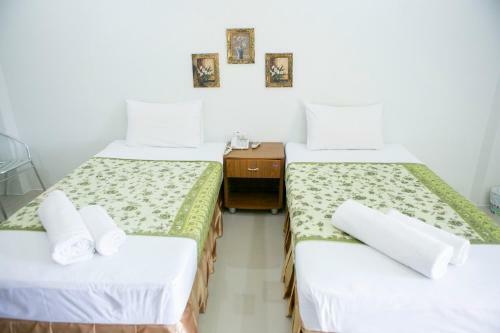 Hostal G&b Guesthouse