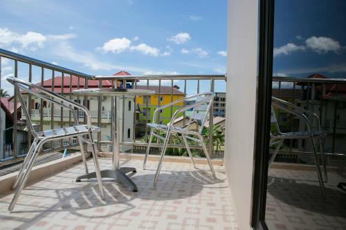 Hostal G&b Guesthouse