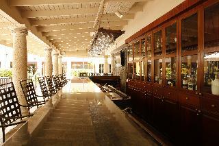 Windward Passage Hotel