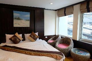Hotel Eight Inn