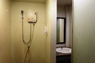 Hotel Eight Inn