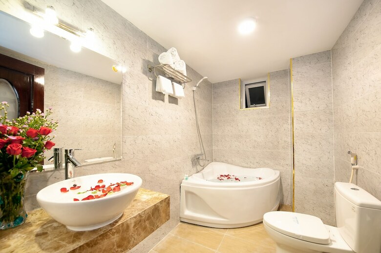 Eden Garden Hotel