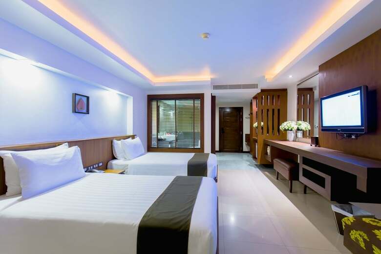 Hotel Thanthip Beach Resort