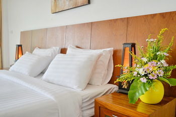 Hotel Tri Trang Beach Resort