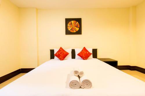 Hotel The Elegant Patong