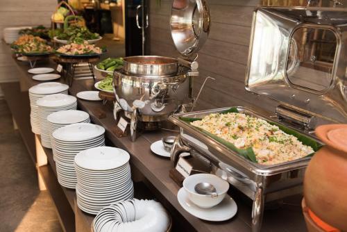Dolphin Hotel Phuket