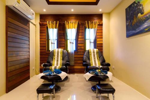 Dolphin Hotel Phuket