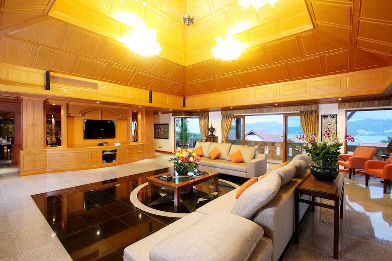 Reuan Thai Villa