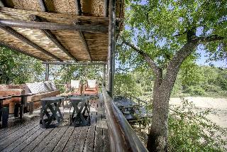 Hotel Kuname Lodge