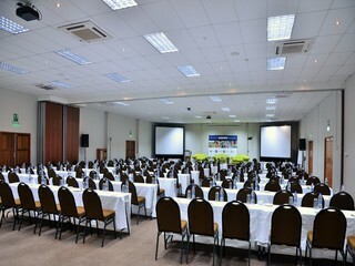 Hotel Cresta Lodge