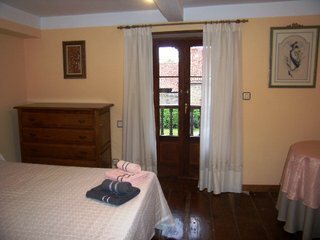 Casa Cabu�rniga - Three Bedroom
