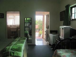 Hotel 40 Winks Accommodation