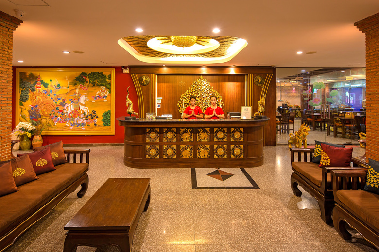 Tanawan Phuket Hotel