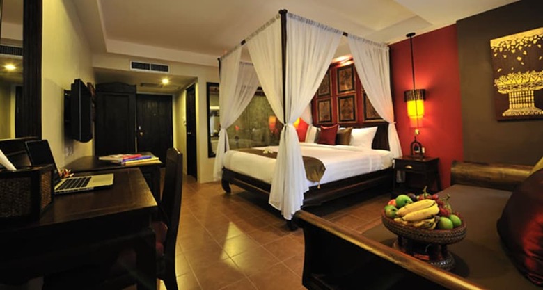 Tanawan Phuket Hotel