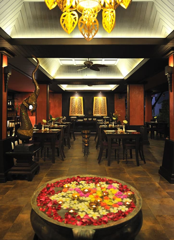 Tanawan Phuket Hotel