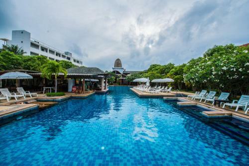 Hotel Kata Pool Lagoon