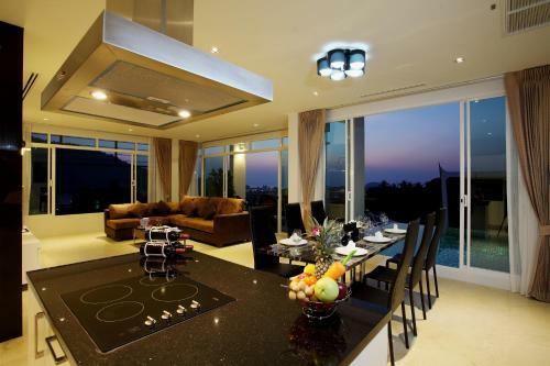 Kata Sea View Villas