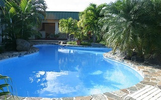 Hotel Allamanda Estate