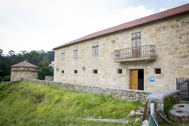 Hostel Monasterio De Moraime
