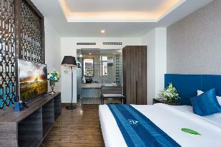 Aaron Hotel