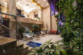 Aaron Hotel