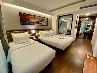 Uptown Hotel