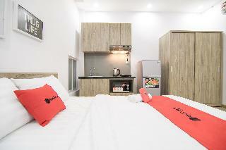 Hotel Reddoorz Plus @ Nguyen Van Troi