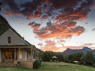Lodge Mount Camdeboo Private Game Reserve
