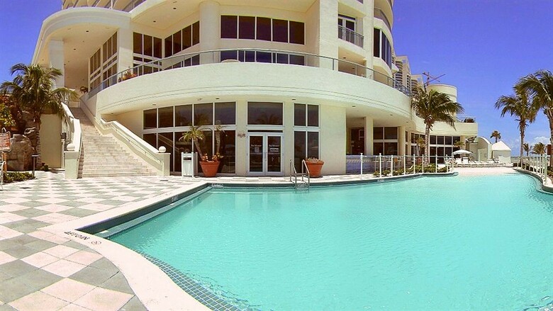 Hotel Doubletree Ocean Point Resort & Spa