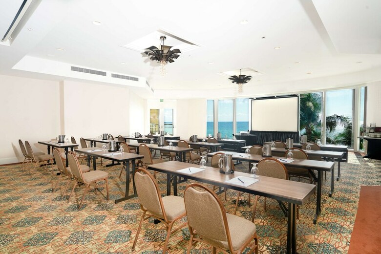 Hotel Doubletree Ocean Point Resort & Spa