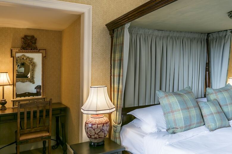 Hotel Dalhousie Castle