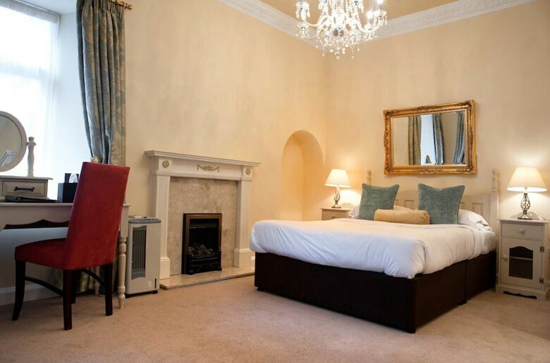 Hotel Dalhousie Castle
