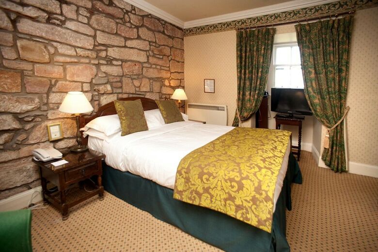 Hotel Dalhousie Castle