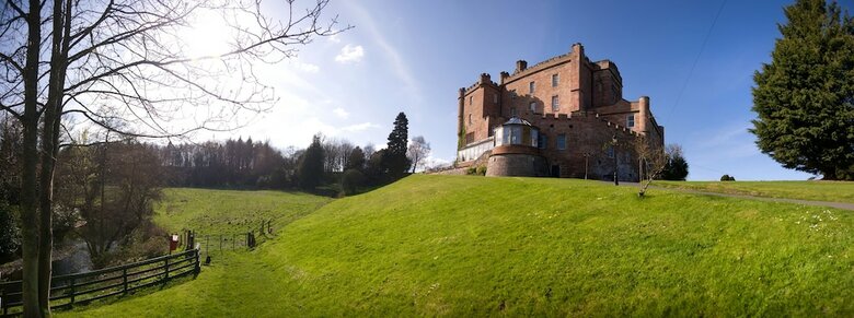 Hotel Dalhousie Castle