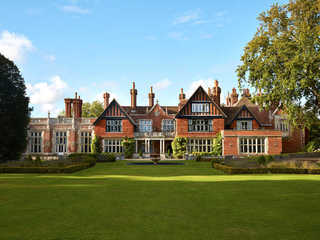 Macdonald Elmers Court Hotel & Resort