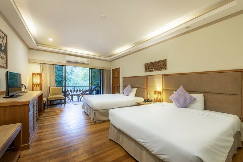Hotel Vana Varin Resort