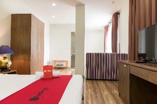 Hotel Reddoorz Plus @ My Dinh Song Da