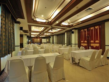 Hotel Aonang Ayodhaya Beach Resort