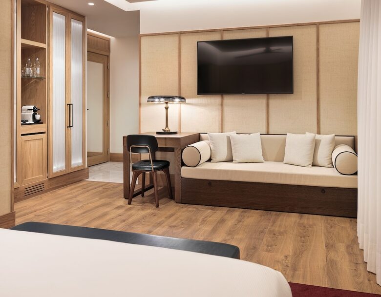 Hotel H10 Madison