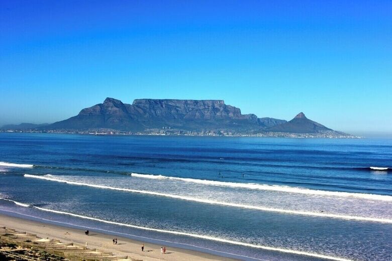 The Blaauberg Beach Hotel
