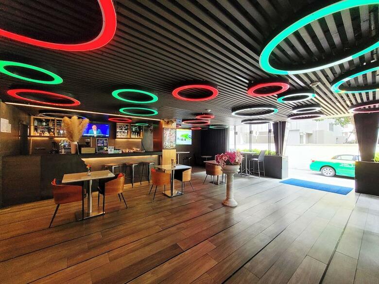 Hotel Citrus Suites Sukhumvit 6 By Compass Hospitality