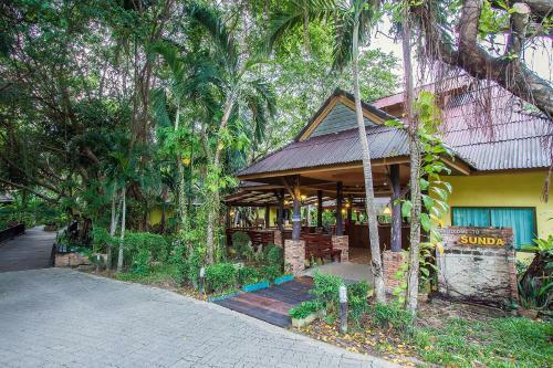 Hotel Sunda Resort